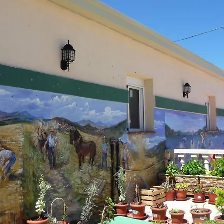 Entrefrutales · Entre árboles Y Aromas Casa vacanze La Viluena